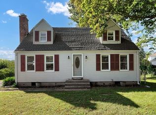 32 Glenview Dr, West Springfield, MA 01089