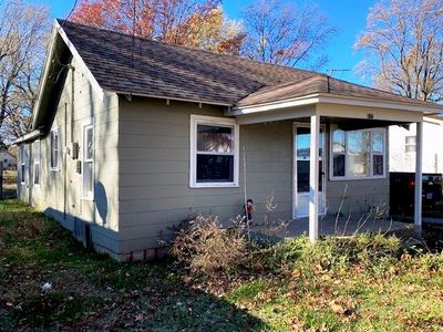 815 S Hudson Avenue, Aurora, MO, 65605