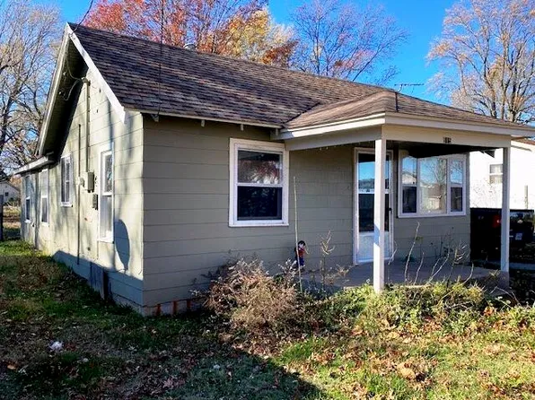 815 S Hudson Avenue, Aurora, MO 65605