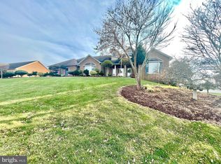 6320 Saucon Valley Dr, Fayetteville, PA 17222