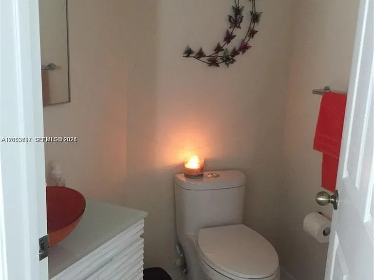 7129 Crescent Creek Way — Photo 9