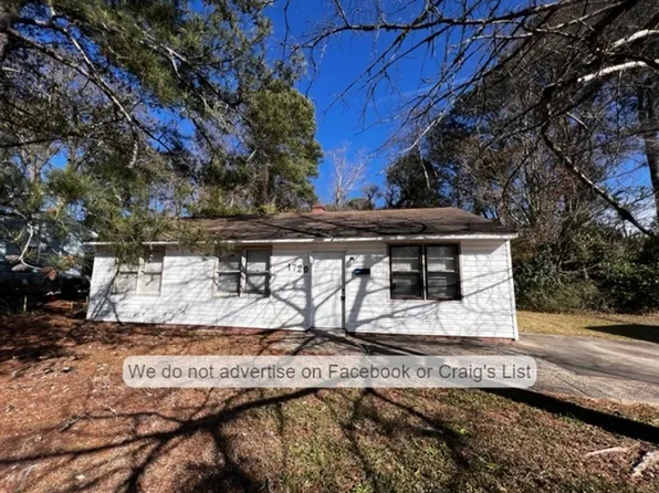 1720 Bridger St, Fayetteville, NC 28301