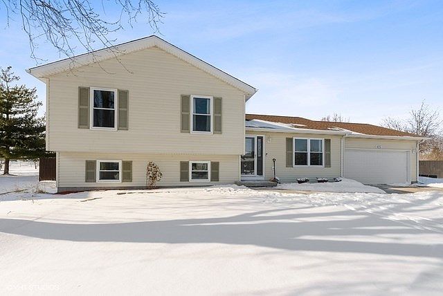 1st image of 425 Dogwood Ln