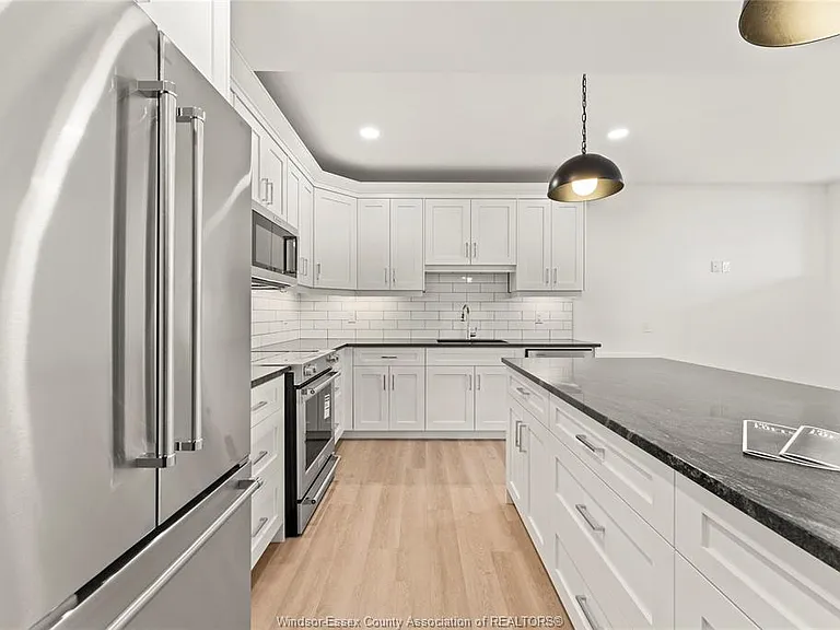 247 Brock St #104 — Photo 7
