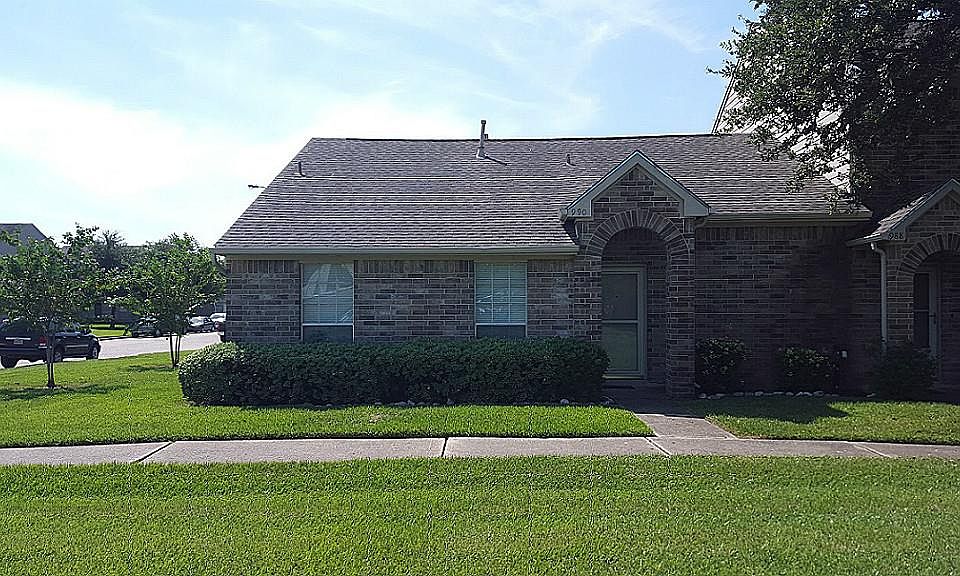 1st image of 990 Birnham Woods Blvd