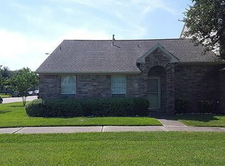 990 Birnham Woods Blvd, Pasadena, TX 77503