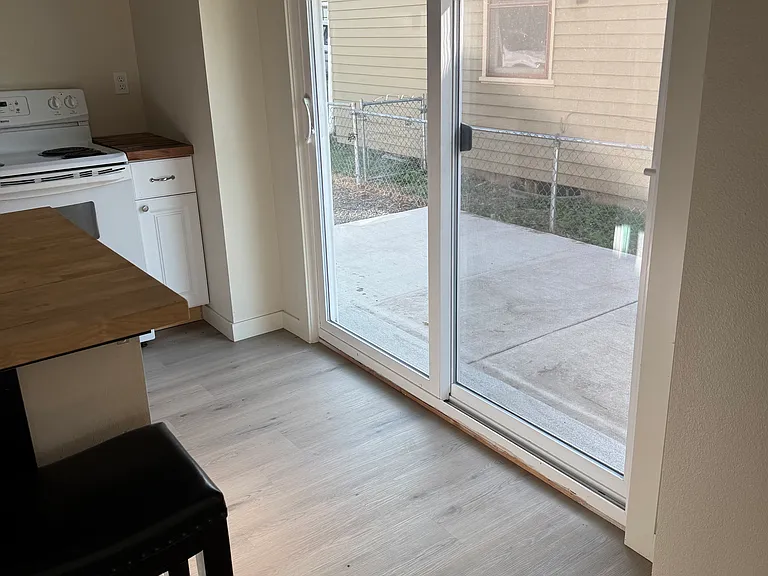 607 Balm St — Photo 16