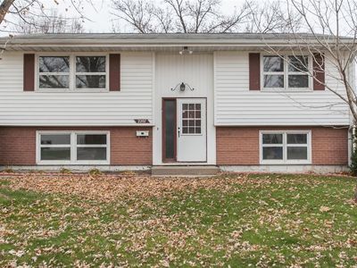 2207 Lauren Dr SW, Cedar Rapids, IA, 52404