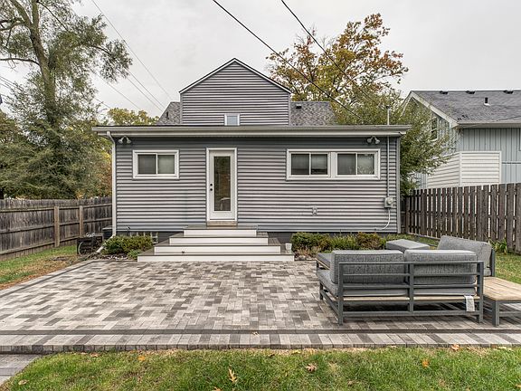 5th image of 741 W Saratoga St