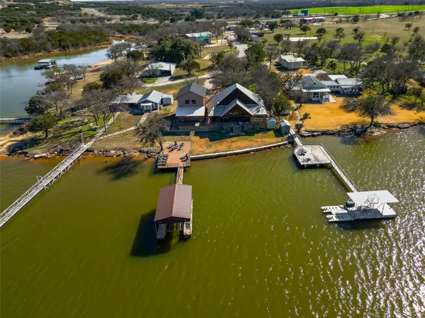 109 Breding Dr, Graford, TX 76449