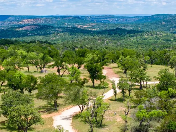 520 Isaacs Mountain Rd, Willow City, TX 78675