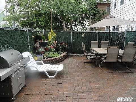 5th image of 8808 104th St