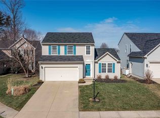 38044 Edge Meadow Ct, North Ridgeville, OH 44039