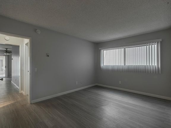 4th image of 8011 Romaine St APT 215