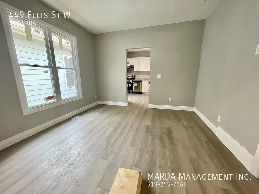Renovated 3 Bed/1 Bath House + Utilities — Photo 4