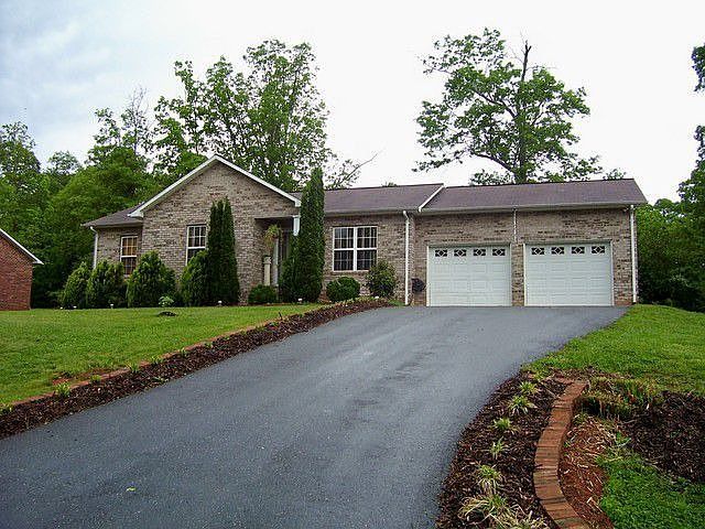 1st image of 3031 38th Avenue Ln NE