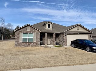 1390 Acuff Ln, Conway, AR 72034