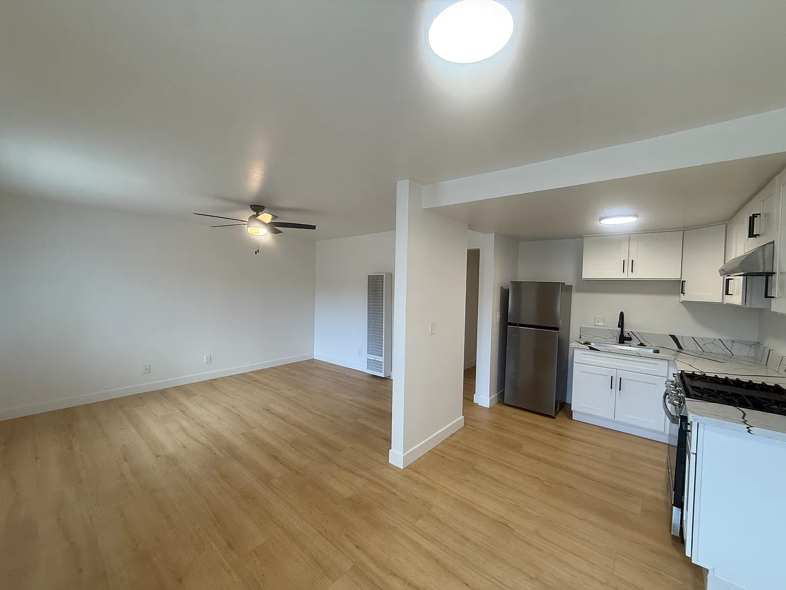 2 bed, $2,595 — Photo 4