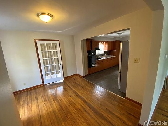5th image of 210 S Glenwood Ave