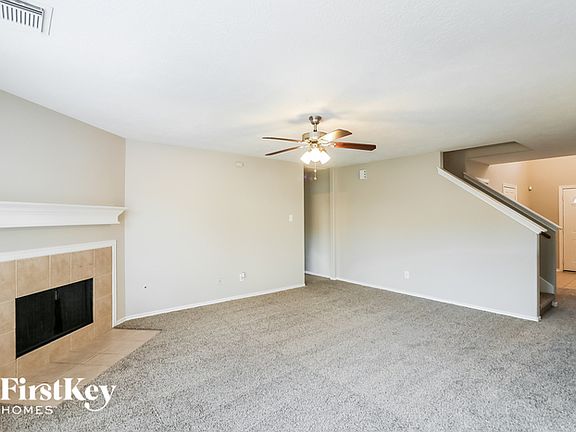 4th image of 8726 Elm Drake Ln