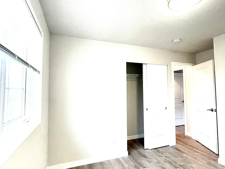 20832 Poplar Way — Photo 30