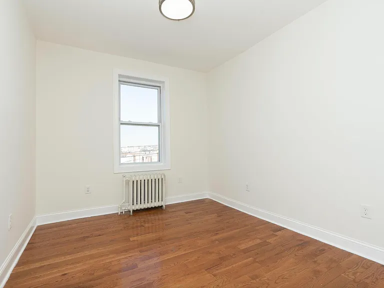 6404 Park Ave #35 — Photo 4