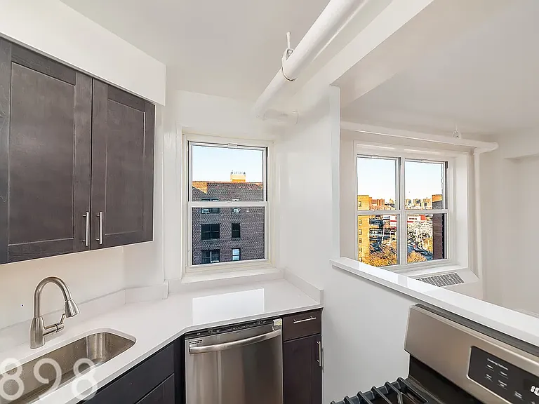 10 E 138th St #8B — Photo 4