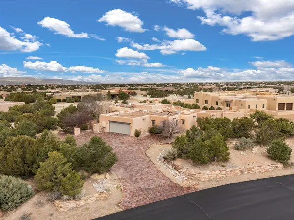 19 Via Pampa, Santa Fe, NM 87506