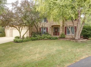 1003 Hollingswood Ct, Naperville, IL 60564