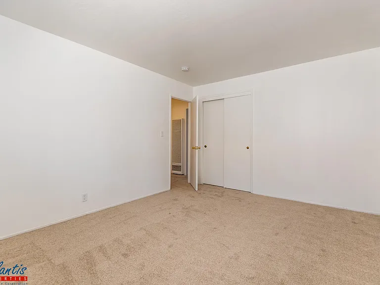 1570 Quebec Ct #4 — Photo 7