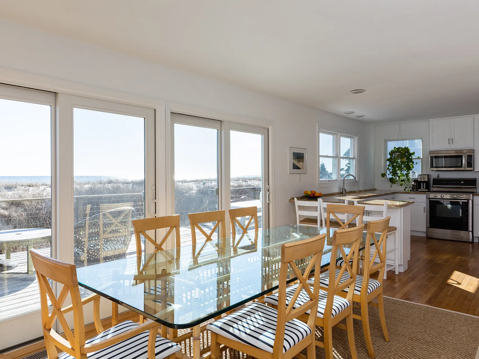Water Mill Oceanfront Rental — Photo 3