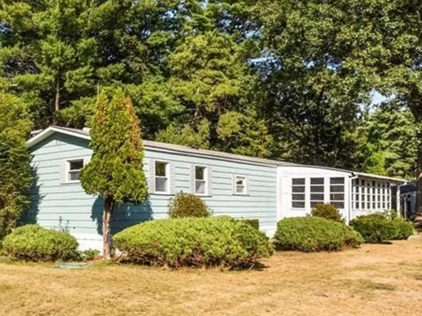 44 Haskell Cir, Lakeville, MA 02347