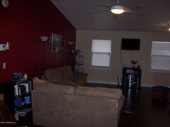 2nd image of 8025 Voltaire Ct W