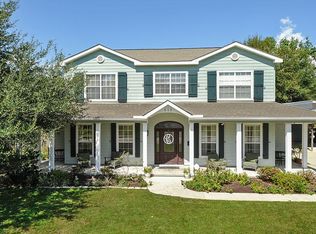 513 Sunset Dr, Bay Saint Louis, MS 39520