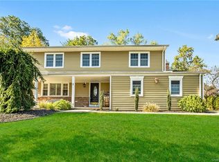 2 Revere Pl, Tappan, NY 10983