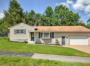 12 Drury Ln, Stoneham, MA 02180