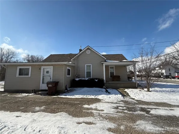 1512 W Main St, New Lebanon, OH 45345