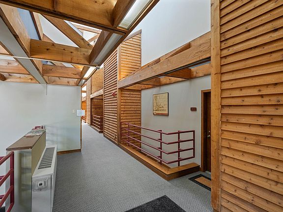 2nd image of 1372 Carling Dr APT 207