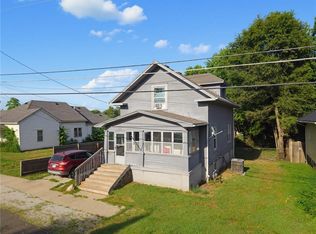 1026 McPherson St, Trenton, MO 64683