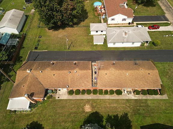 2nd image of 375 Forest Lawn Blvd