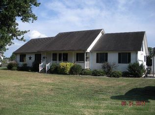 107 Sedgefield Rd, Moyock, NC 27958