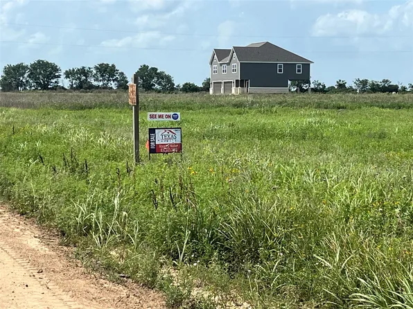 1297 McDonald Rd, Eagle Lake, TX 77434