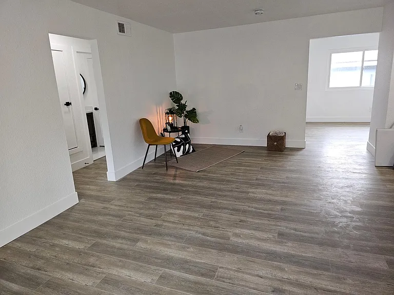 102 N Merrimac Dr #C — Photo 13