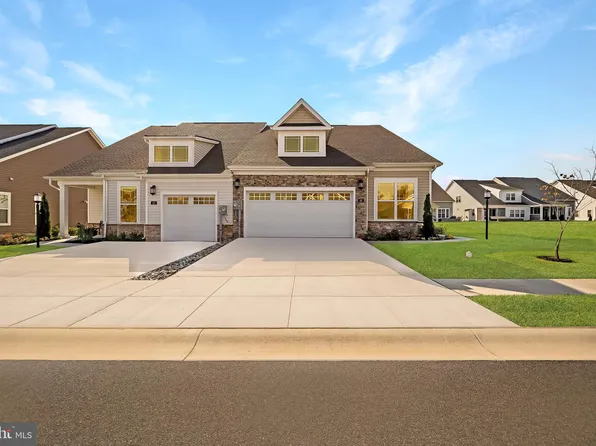 142 Grand Overlook Dr, Gettysburg, PA 17325