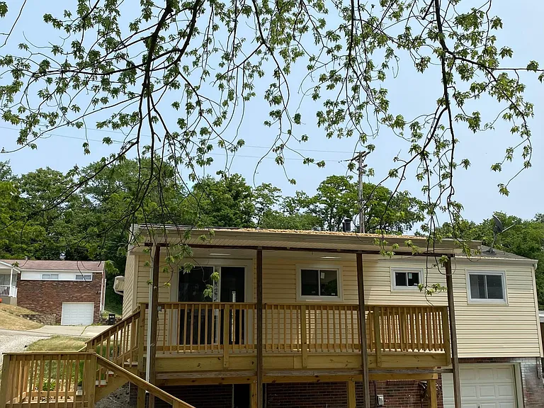 726 Vanderbilt Dr — Photo 19