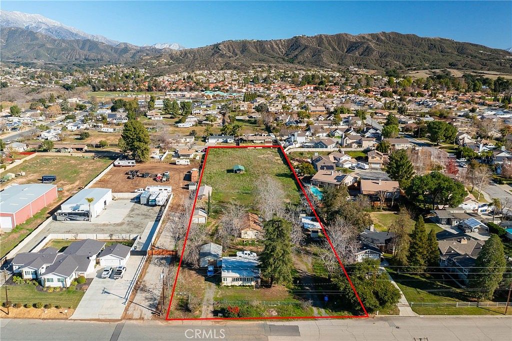 13487 Fremont St, Yucaipa, CA 92399 | MLS #CV24005018 | Zillow