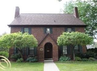 1153 Grayton St, Grosse Pointe Park, MI 48230