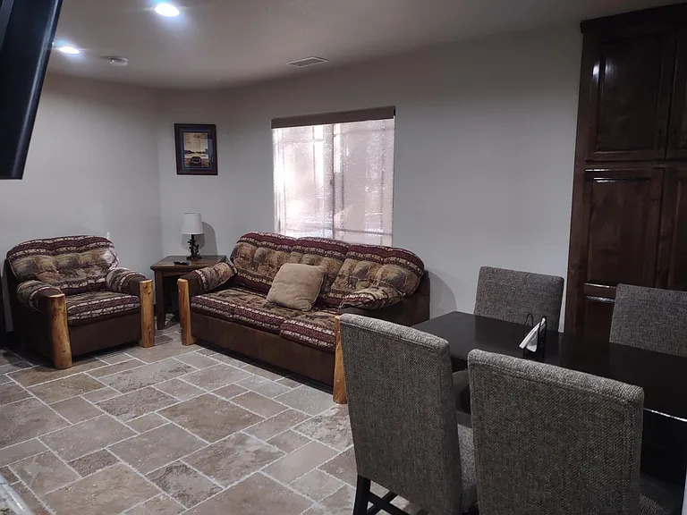 203 N Eureka Dr — Photo 9