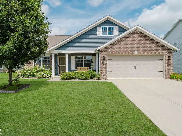 722 Jefferson Park Dr, Pittsboro, IN 46167