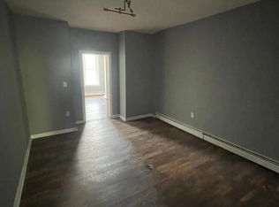 280 Hunterdon St APT 2, Newark, NJ 07103